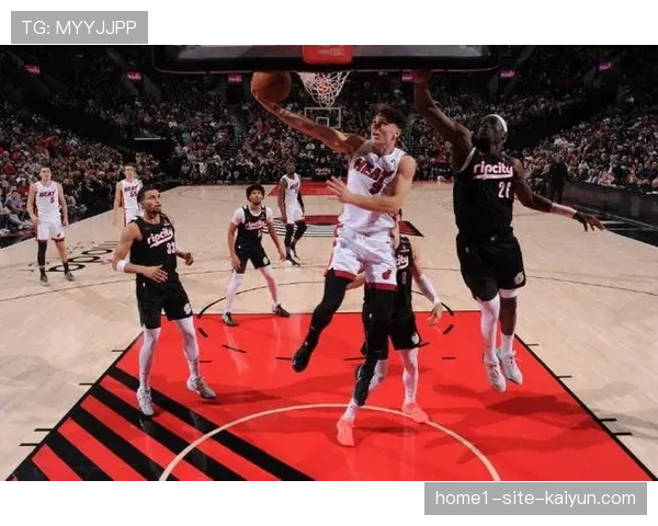 开拓者提速打法对阵热火 阿德巴约内线优势牵制防守